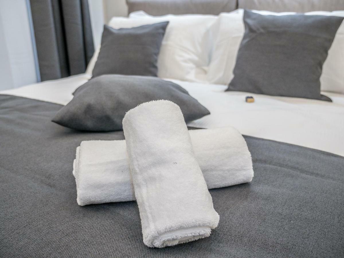 My Luxury Suites سافونا المظهر الخارجي الصورة